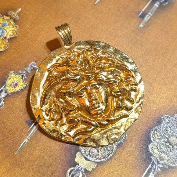 1970s Sphinx British Museum Medusa Pendant Brooch - Picture 5 of 5